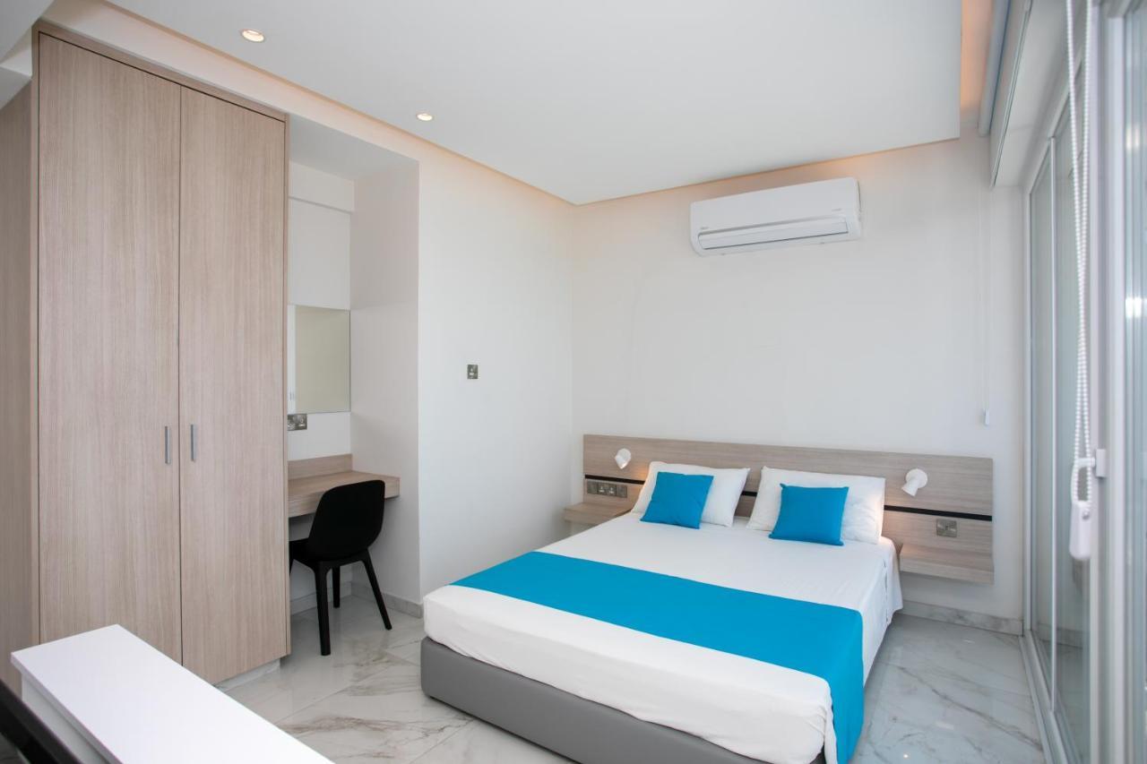 Les Palmiers Sunorama Beach Apartments Ларнака Экстерьер фото