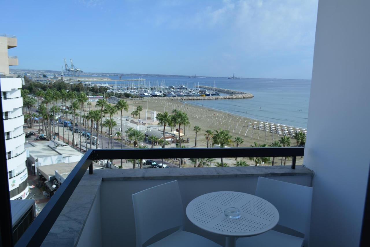 Les Palmiers Sunorama Beach Apartments Ларнака Экстерьер фото